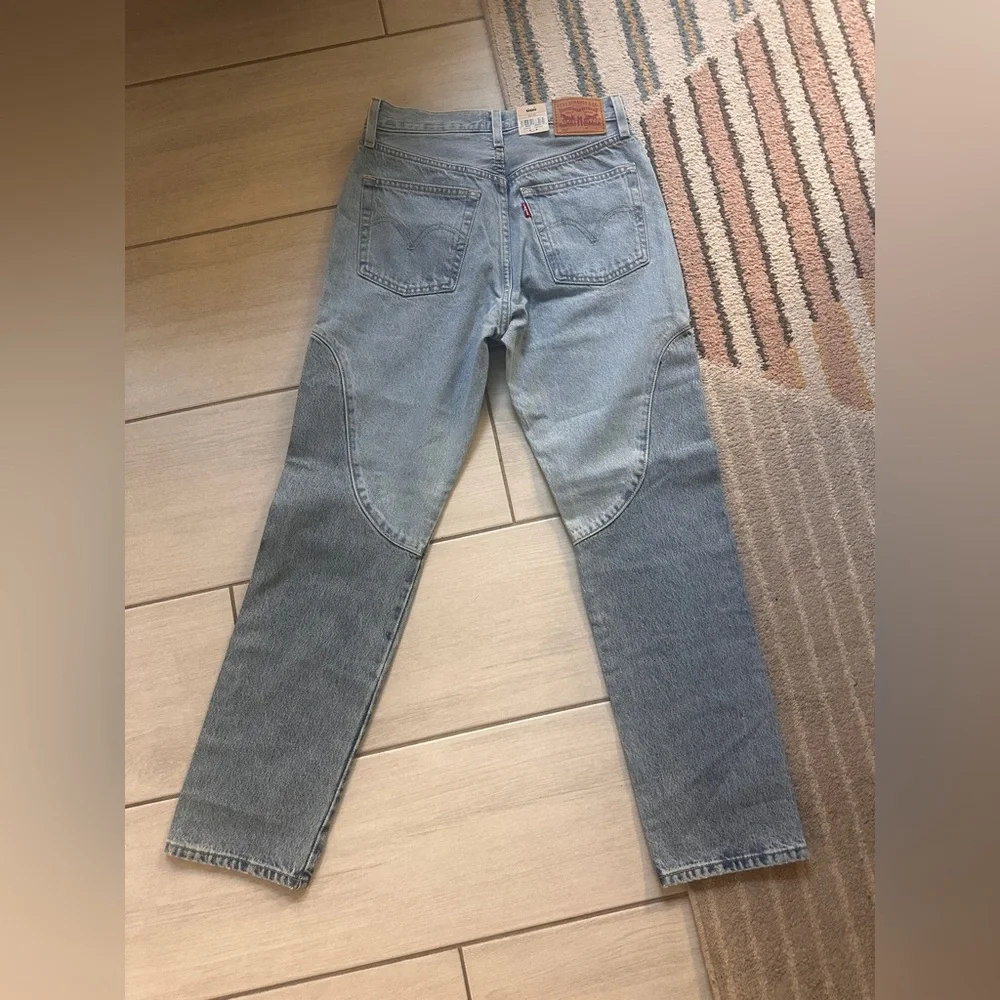 Levi's Light Blue 501 Original Jeans - Picture 5 of 5
